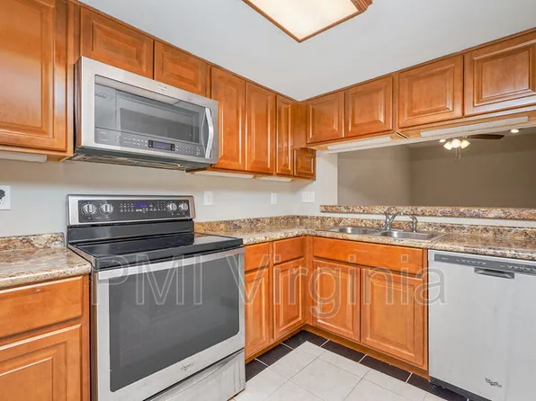 313 Rutherglen Muse, Virginia Beach, VA 23452