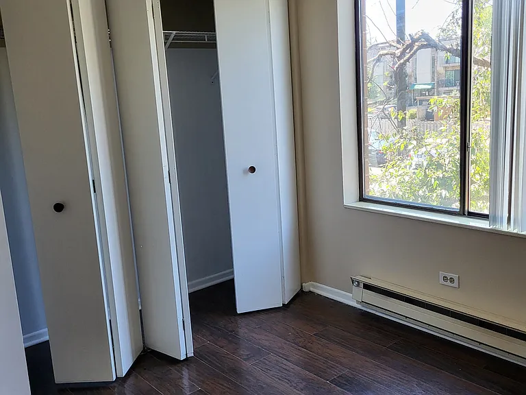 1351 N Winslowe Dr #202 — Photo 11