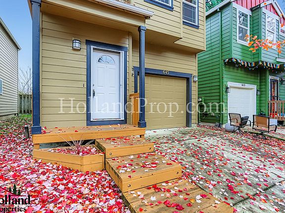 2nd image of 645 SE Shega Ct