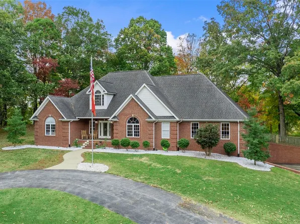 8358 Cemetery Rd, Bowling Green, KY 42103