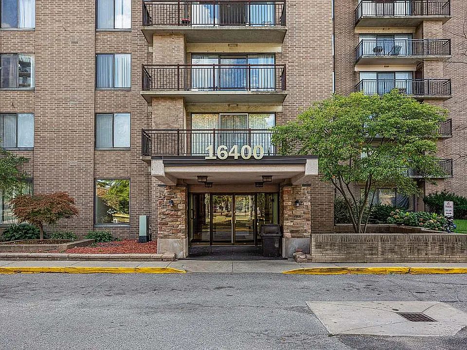 1st image of 16400 N Park Dr APT 802
