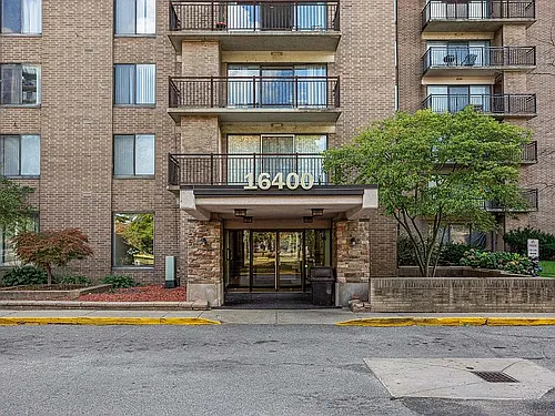 16400 N Park Dr Photo 1