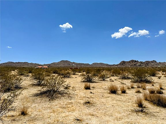 5th image of 5 Sunfair Rd