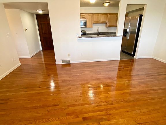 2nd image of 3801 Sturbridge Ct
