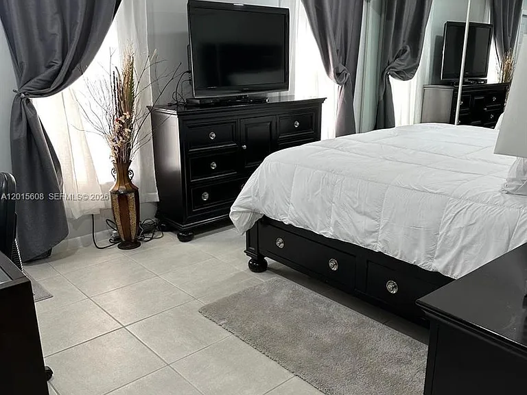 5169 Lakefront Blvd #D — Photo 9