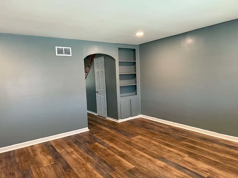 7919 Baltimore St — Photo 3