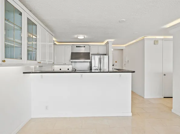 7004 Blvd East image 12 of 42