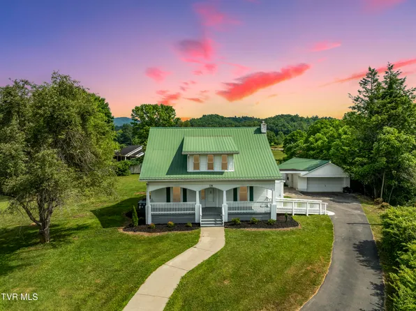 134 Sprucey Ln, Mountain City, TN 37683