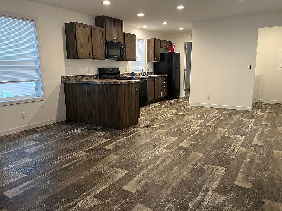 2nd image of 809 Glenview Ln #101