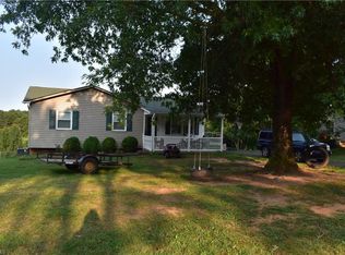 109 Maple Ridge Dr, King, NC 27021