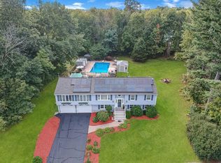 6 Deer Run Rd, Haverhill, MA 01832