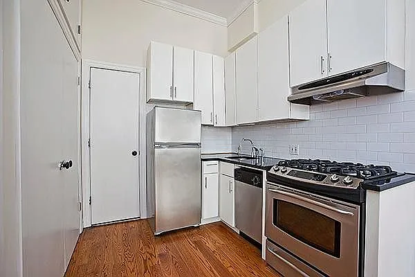 Rented by Keller Williams NYC | media 28