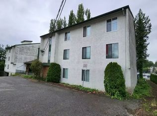 33598 George Ferguson Way, Abbotsford, BC V2S2L8