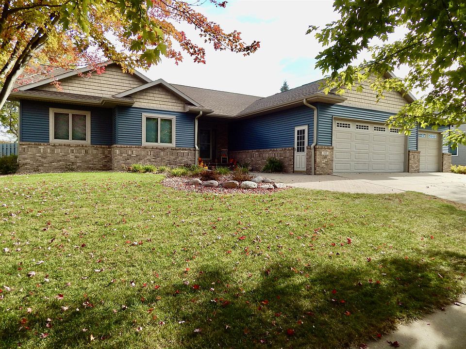1st image of 903 Pioneer Dr