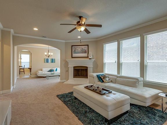 4th image of 1425 Lauren Creek Ln