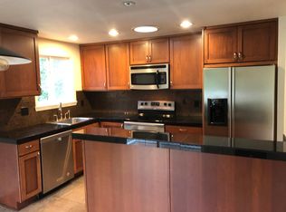 911 State St S APT 3, Kirkland, WA 98033