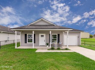 410 N Carolina Ave, Hastings, FL 32145