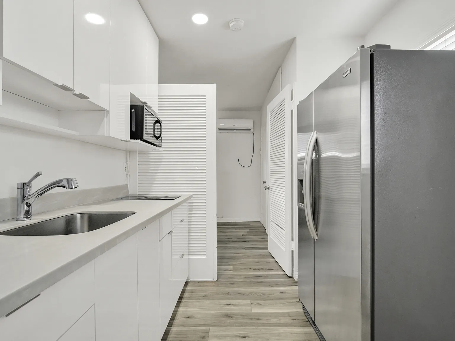 7 Salamanca Ave. - 04 — Photo 1