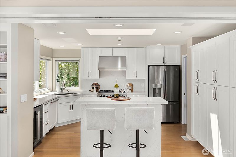 4th image of 9210 Parkwood Ridge Road