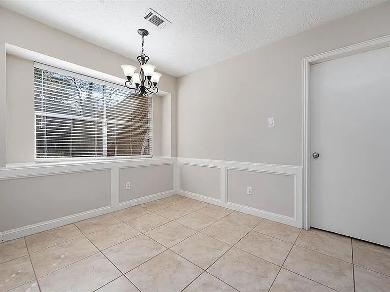 9311 New Forest Rd — Photo 11