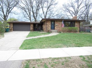 313 Crescent Pl, Flushing, MI 48433