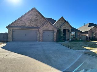 4604 NW 153rd St, Edmond, OK 73013