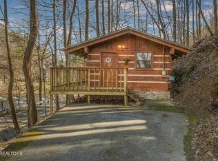 1470 Cherohala Skyway, Tellico Plains, TN 37385