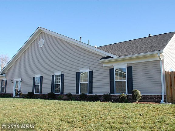 2nd image of 9418 Fyvie Ln