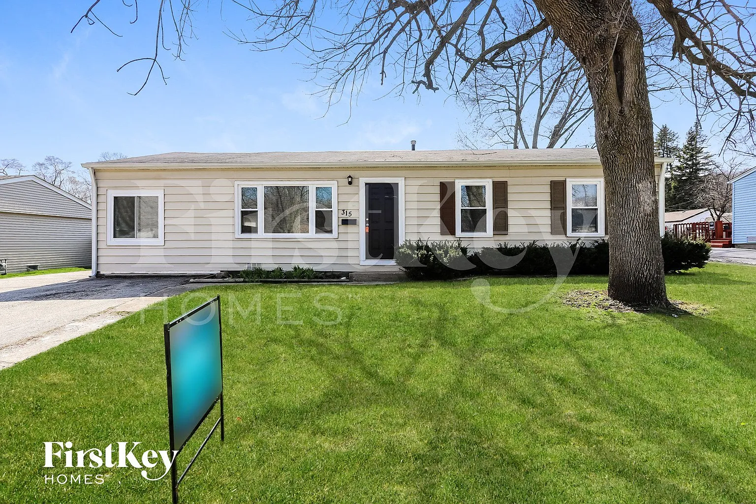 315 Four Winds Way photo 1