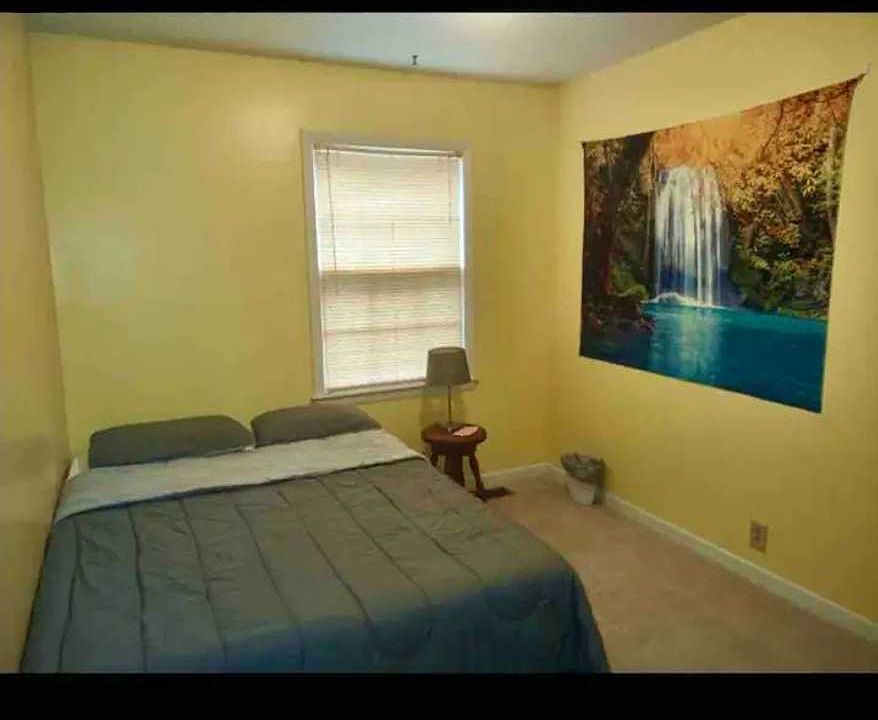 1st image of 168 Walls Dr #2