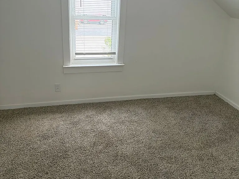 25745 Princeton St — Photo 13