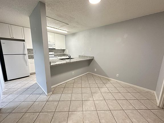4th image of 5363 Bamboo Ct #407