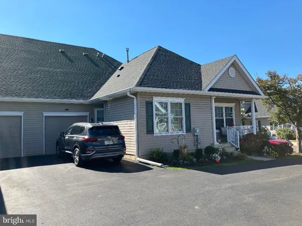 16 Freedom Ln, Bensalem, PA 19020