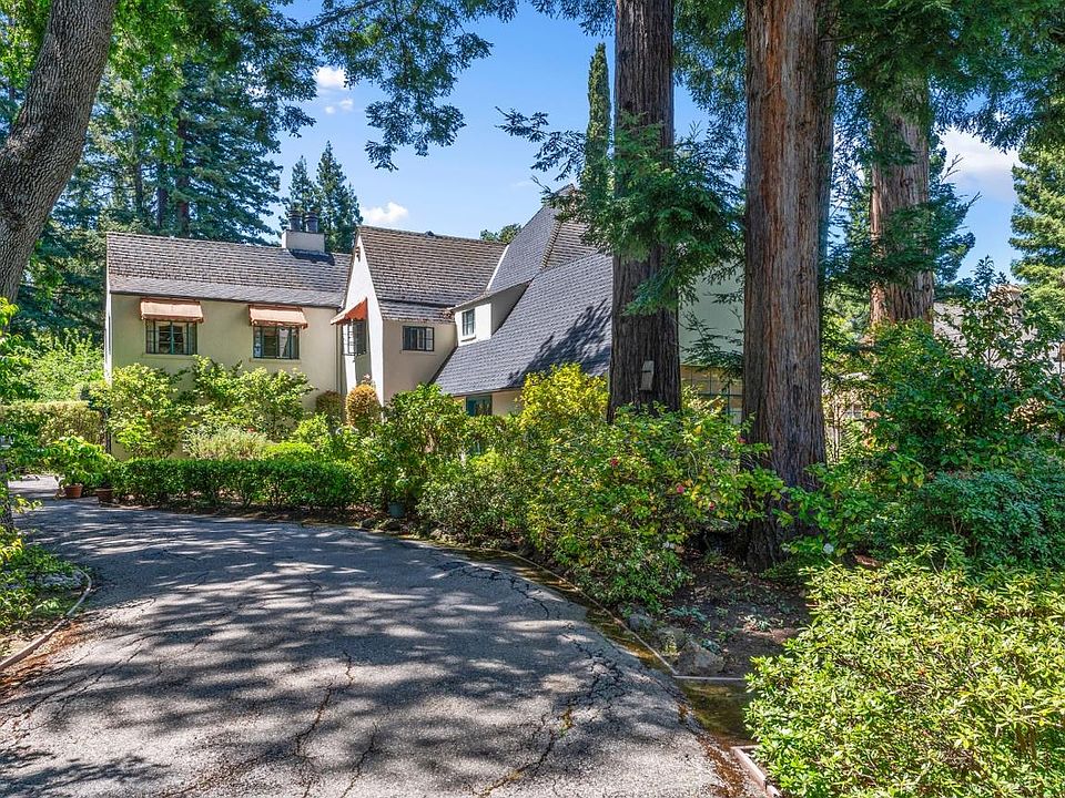 1st image of 72 Winchester Dr
