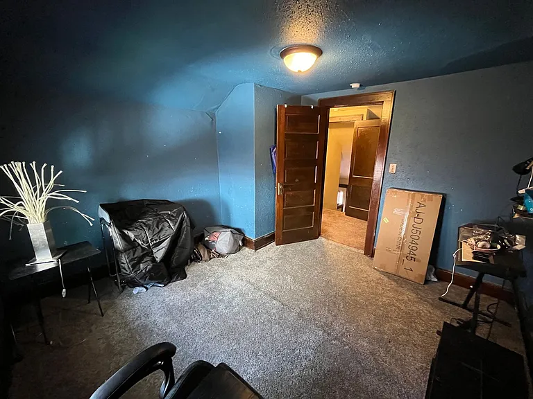 2214 W 5th St — Photo 19