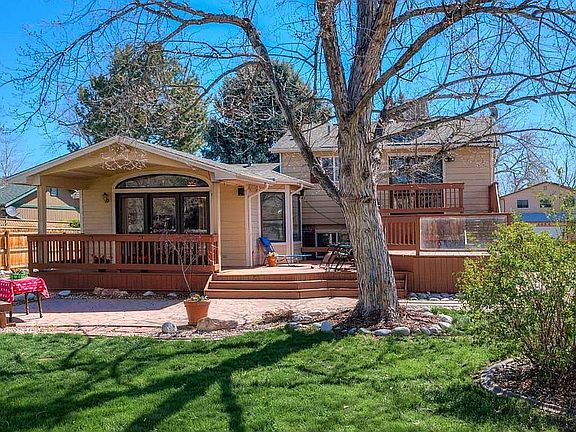spacious BACKYARD, huge maple tree