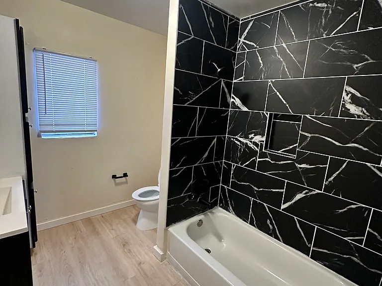 1241 Lincoln Ave #2 — Photo 4