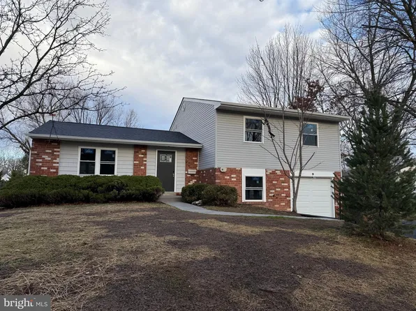 640 Pickering Rd, Southampton, PA 18966
