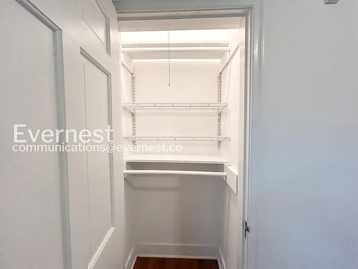 756 S Willett St — Photo 29
