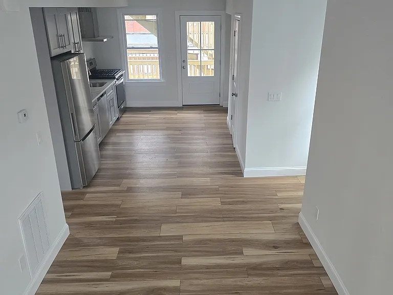 530 Jane St #2 — Photo 4