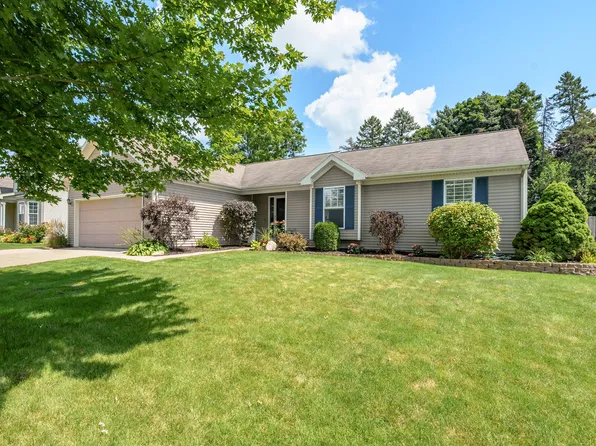 2132 Long Leaf St, Kalamazoo, MI 49006