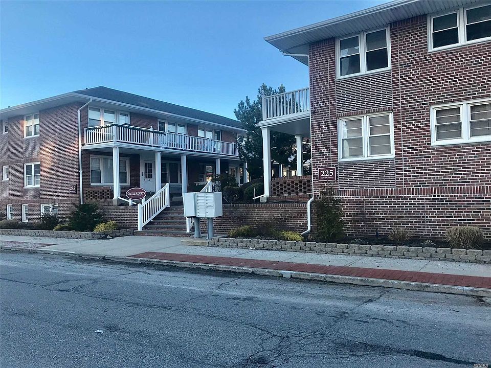 1st image of 215-225 West Broadway