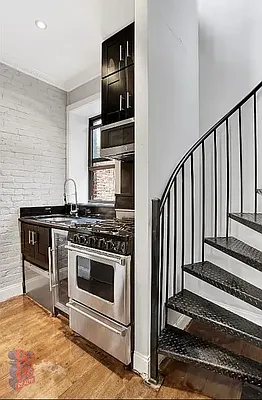 Rented by REAL New York | media 3