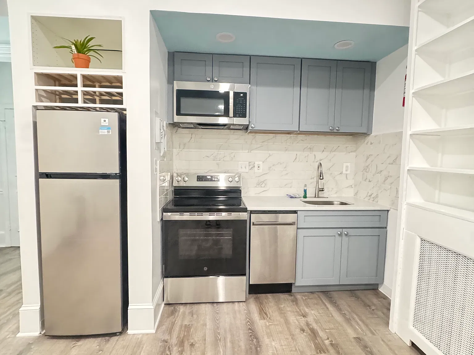 1 bed, 650 sqft, $3,150 — Photo 2