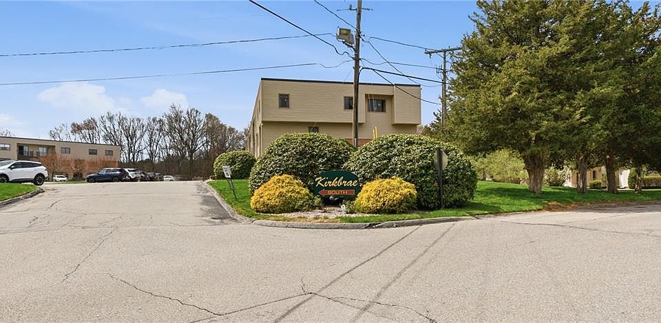1st image of 196 Old River Rd APT 8F