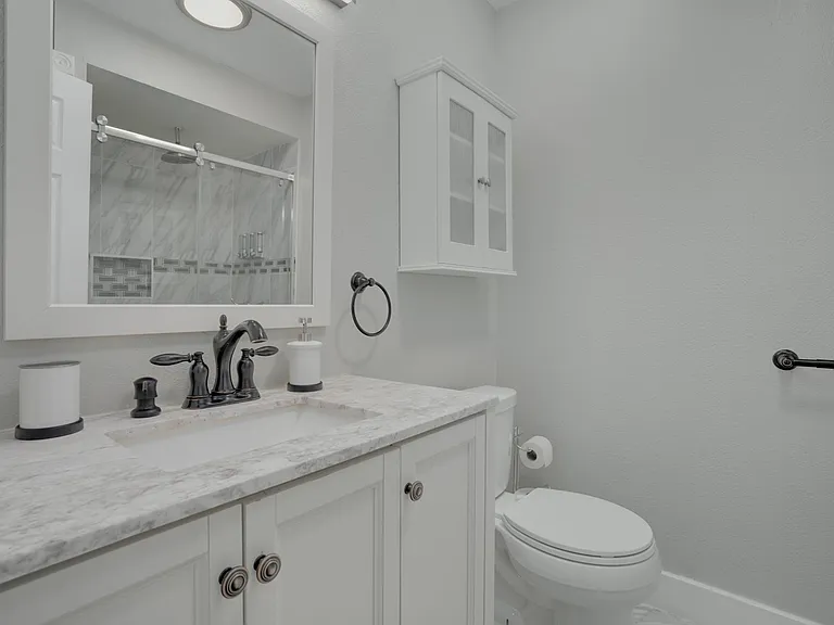 7809 Claremont Dr — Photo 16
