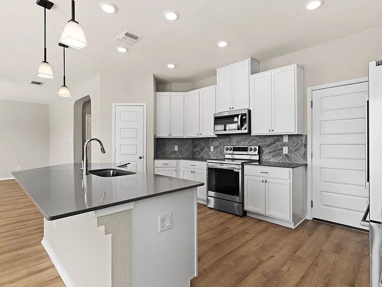 1228 Ayham Trl — Photo 7