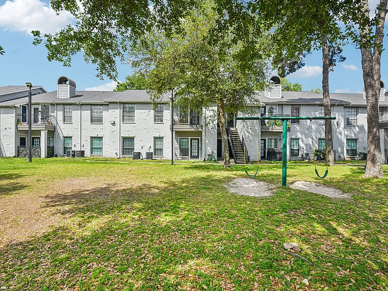 Green Tree Place — Photo 41