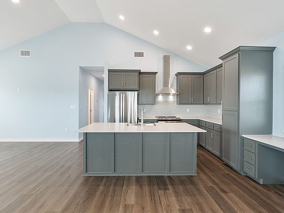 4th image of 113 Knickerbocker St
