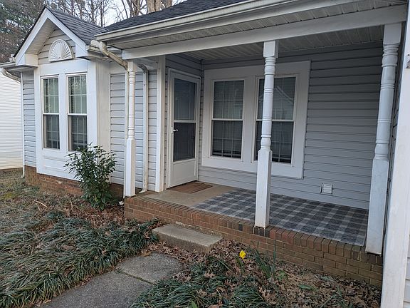 3rd image of 2929 Golden Oak Ct